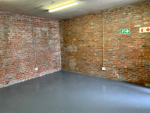 To Let commercial Property for Rent in Maitland Western Cape